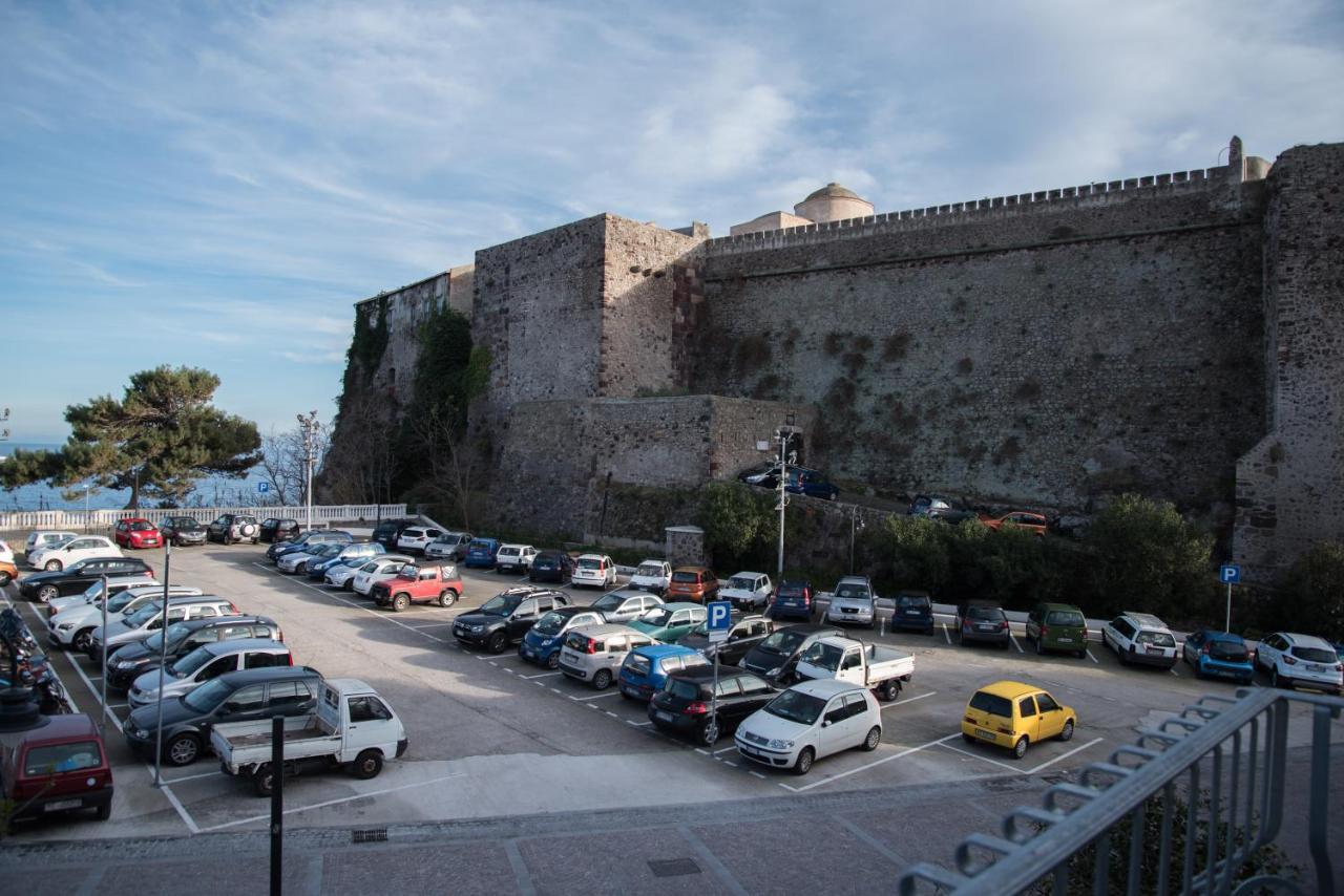 B&B Il Castello Lipari  Exteriör bild